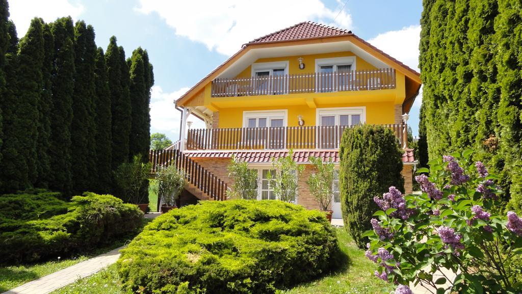Magyar Apartmanhaz Iv. Залакарос Екстериор снимка